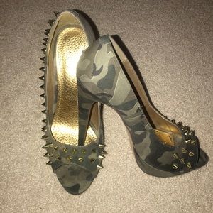 Camo high heels